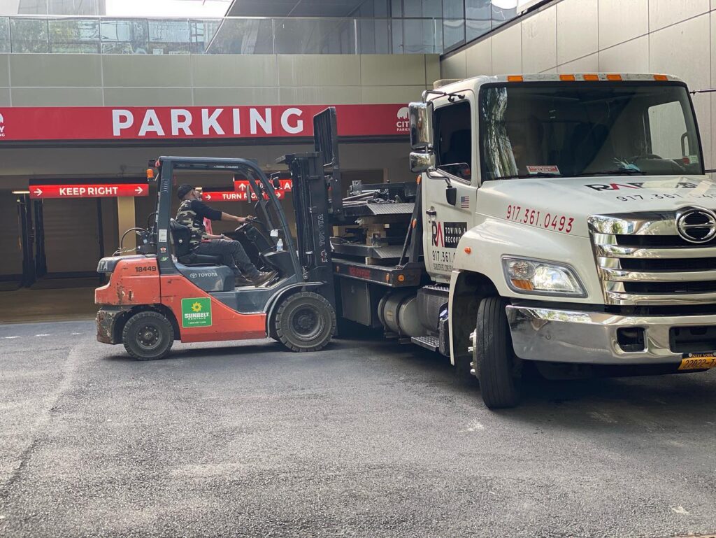 Top-Rated Heavy Duty Tow Truck In Queens: Ready For Any Challenge