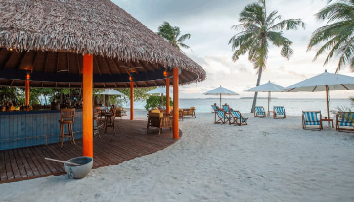 Why A Beach Bar Is The Perfect Escape For Relaxation And Refreshment?