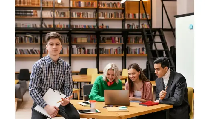 MBA Fernstudium 2025: Grundlagen und Praxisnahe Inhalte für Ihre Berufliche Weiterentwicklung