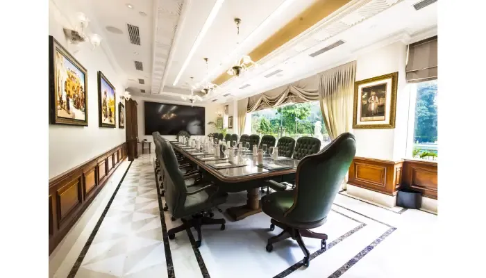 The Ultimate List of Luxury Hotels in Delhi for Business Travelers